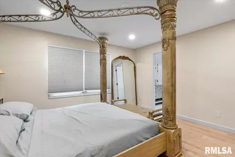 Bedroom - 2721 Haggard St, Springfield, IL 62711 photo 2 of 8