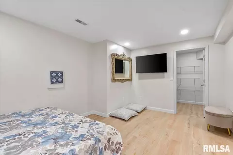 Bedroom - 2721 Haggard St, Springfield, IL 62711 photo 6 of 8