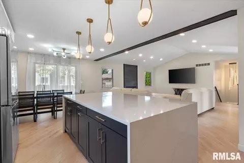 Kitchen - 2721 Haggard St, Springfield, IL 62711 photo 4 of 6