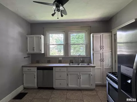 Other - 1800 S 4th St, Springfield, IL 62703 photo 10 of 15