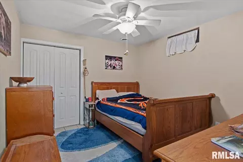 Bedroom - 6813 S Stephenson Ln, Springfield, IL 62707 photo 4 of 5