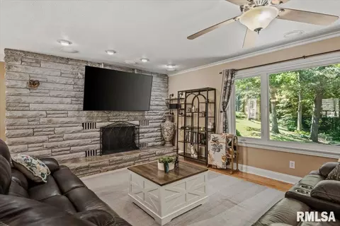 Other - 6813 S Stephenson Ln, Springfield, IL 62707 photo 6 of 23