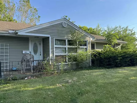 423 E Mound Rd, Decatur, IL 62526
