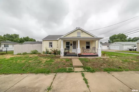 1519 N 15th St, Quincy, IL 62301