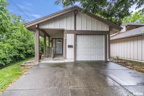 16 Whisperglen Ln, Springfield, IL 62704