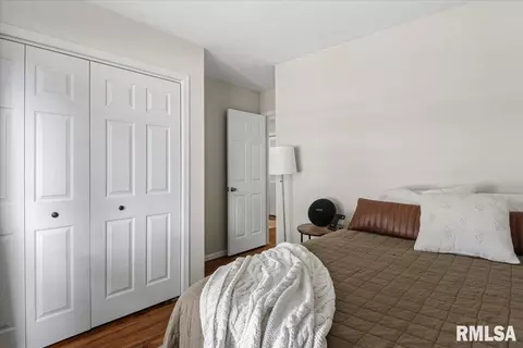 Bedroom - 4105 Mccormick Dr, Springfield, IL 62707 photo 4 of 4