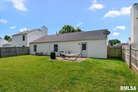 Exterior - 4105 Mccormick Dr, Springfield, IL 62707 photo 3 of 4