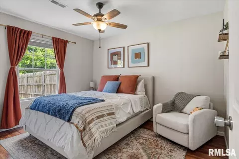 Bedroom - 4105 Mccormick Dr, Springfield, IL 62707 photo 1 of 4