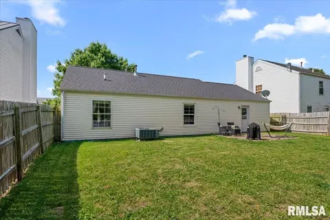 Exterior - 4105 Mccormick Dr, Springfield, IL 62707 photo 4 of 4