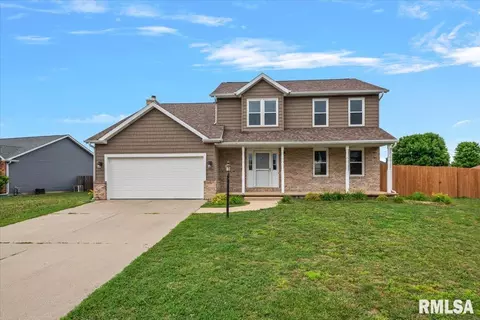 405 Eagle Ridge Dr, Chatham, IL 62629
