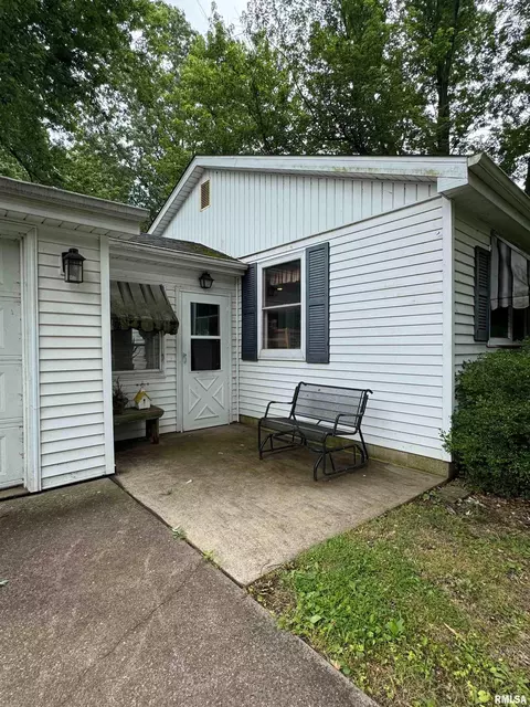 6924 Garden View Ln, Springfield, IL 62712 photo 3