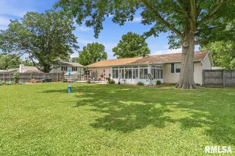 Exterior - 31 Twilight Ln, Springfield, IL 62712 photo 16 of 17