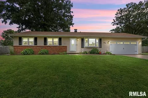 31 Twilight Ln, Springfield, IL 62712