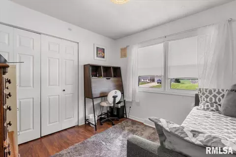 Bedroom - 31 Twilight Ln, Springfield, IL 62712 photo 6 of 9