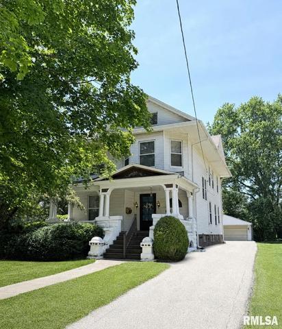 1238 N Prairie St, Galesburg, IL 61401