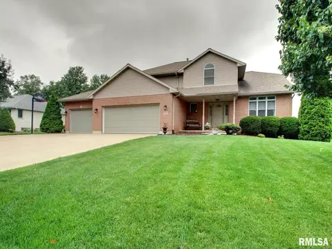 4442 Hampton Ln, Quincy, IL 62305