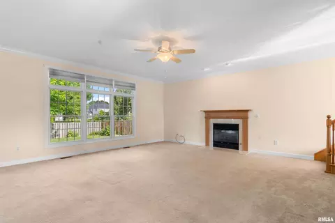 Living - 2709 Kipling Dr, Springfield, IL 62711 photo 1 of 5