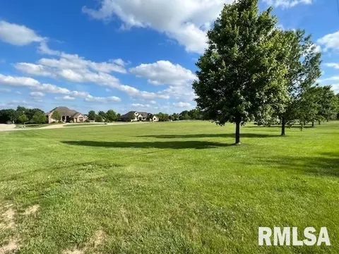 804 Prairie Lake Dr, Sherman, IL 62684