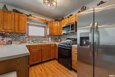 Kitchen - 602 E 10th St, Delavan, IL 61734 photo 2 of 2