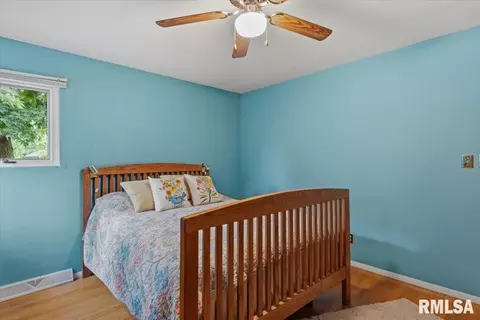 Bedroom - 45 Lambert Ln, Springfield, IL 62704 photo 2 of 4