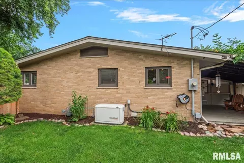 Exterior - 45 Lambert Ln, Springfield, IL 62704 photo 9 of 11