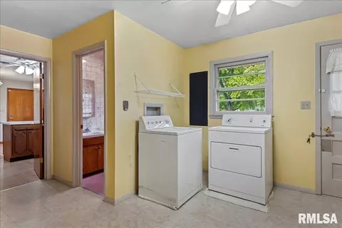 Other - 1848 E Lake Shore Dr, Springfield, IL 62712 photo 7 of 8