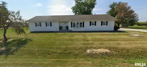 100 E Hughes St, Murrayville, IL 62668