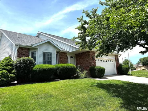 7023 Piper Glen Dr, Springfield, IL 62711 photo 2
