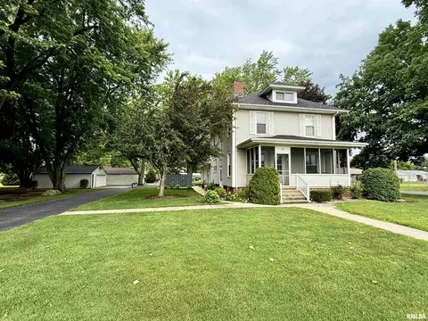 900 S Broad St, Knoxville, IL 61448