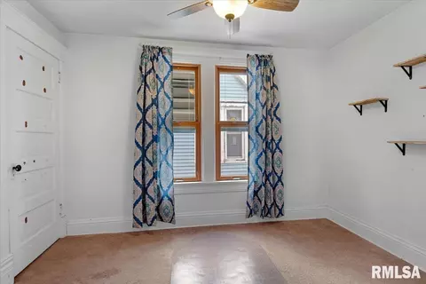 Bedroom - 1517 State St, Springfield, IL 62704 photo 3 of 6