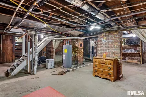 Other - 1517 State St, Springfield, IL 62704 photo 7 of 10