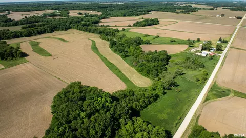 1502 Knox Rd 300 N Rd, Maquon, IL 61458