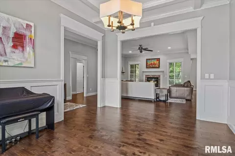 Entry Way - 4248 Osage Rd, Springfield, IL 62711 photo 3 of 7