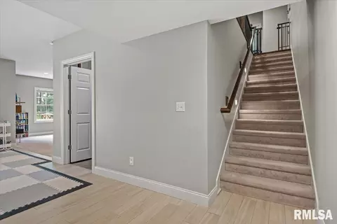 Entry Way - 4248 Osage Rd, Springfield, IL 62711 photo 7 of 7