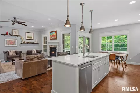 Kitchen - 4248 Osage Rd, Springfield, IL 62711 photo 4 of 4