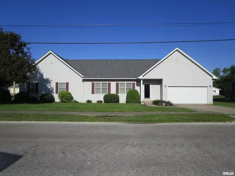 202 Church St, Murrayville, IL 62668