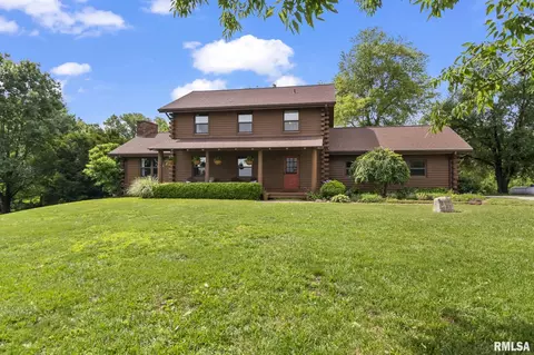 1850 E Barber Rd, Sherman, IL 62684