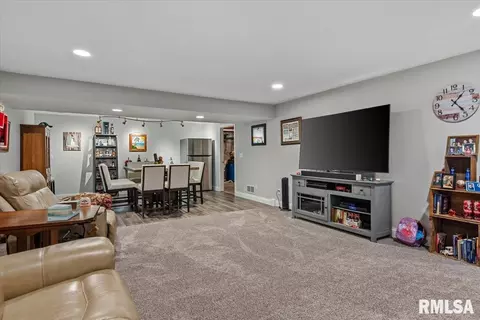 Other - 3208 Telford Dr, Springfield, IL 62711 photo 9 of 15