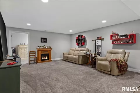 Other - 3208 Telford Dr, Springfield, IL 62711 photo 11 of 15