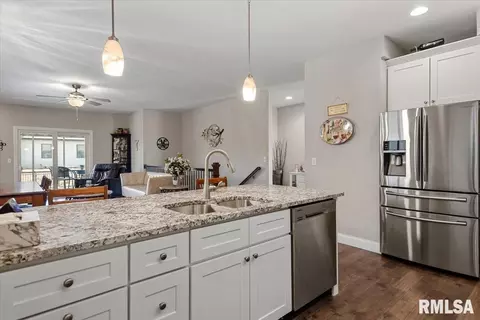 Kitchen - 3208 Telford Dr, Springfield, IL 62711 photo 3 of 3
