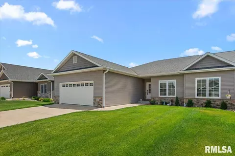 Exterior - 3208 Telford Dr, Springfield, IL 62711 photo 2 of 9