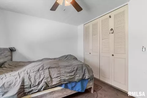 Bedroom - 1757 Fairmont Dr, Springfield, IL 62702 photo 3 of 4