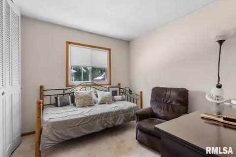 Bedroom - 1757 Fairmont Dr, Springfield, IL 62702 photo 4 of 4