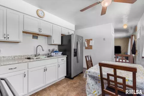 Other - 1757 Fairmont Dr, Springfield, IL 62702 photo 5 of 7