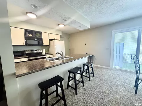 Kitchen - 5248 Carlton St, Springfield, IL 62703 photo 3 of 3