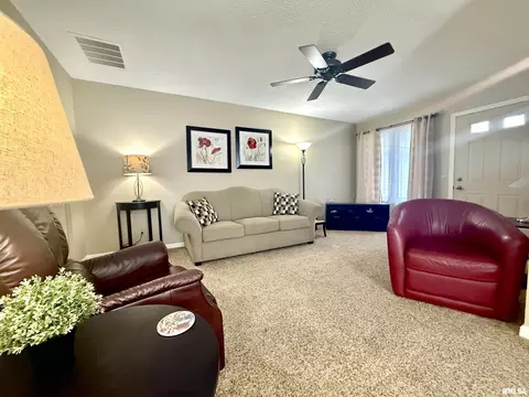 Living - 5248 Carlton St, Springfield, IL 62703 photo 2 of 2
