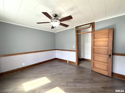 Bedroom - 109 E West St, Oneida, IL 61467 photo 10 of 14
