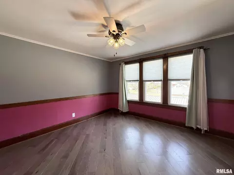 Bedroom - 109 E West St, Oneida, IL 61467 photo 12 of 14