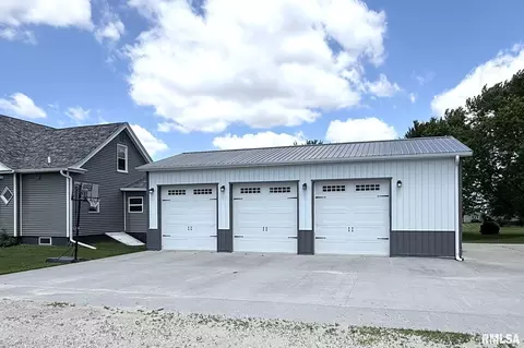 Other - 109 E West St, Oneida, IL 61467 photo 3 of 25