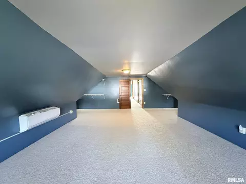 Bedroom - 109 E West St, Oneida, IL 61467 photo 9 of 14